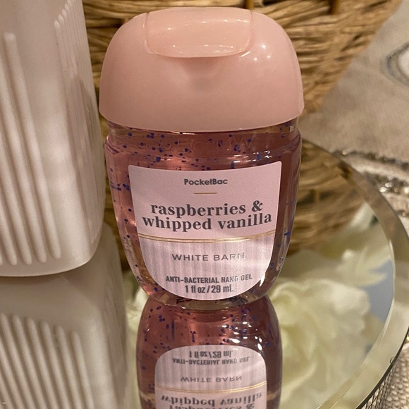 White Barn Pink Raspberries & Whipped Vanilla Set - Picture 3 of 9